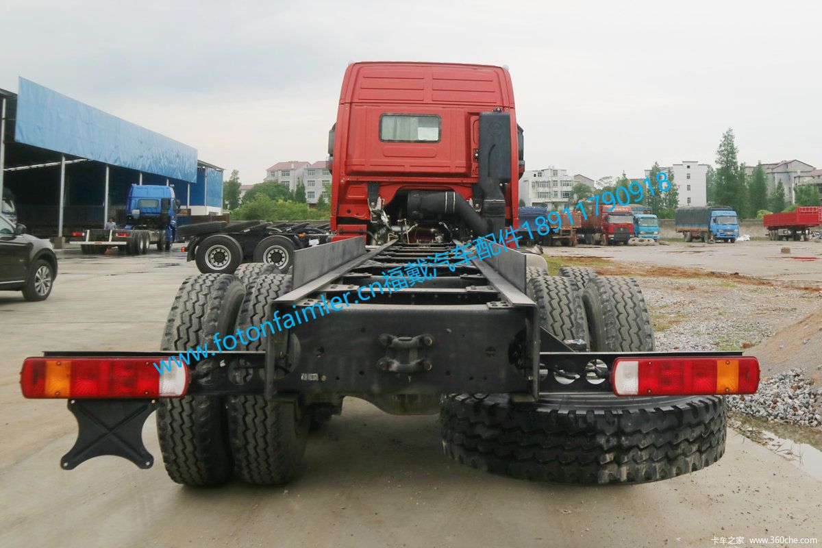 福田戴姆勒 欧曼EST 360马力 8X4 9.53米栏板载货车(BJ1319VNPKJ-AA)1.jpg